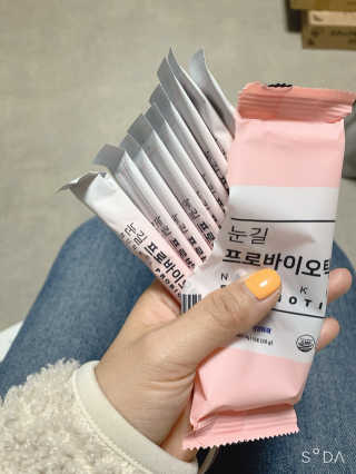 눈길 프로바이오틱스 눈길 콜라겐 프로바이오틱스 — 2.5점을 준 리뷰어가 2019년 11월 올린 사용 사진