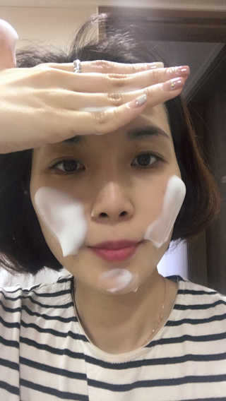 솔테라피 솔티 크리미 클렌징폼 300ml — 5점을 준 리뷰어가 2019년 4월 올린 사용 사진