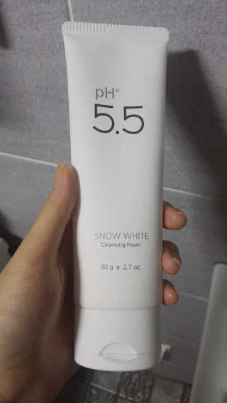 포므시 스노우화이트클렌징폼pH5.5 — 5점을 준 리뷰어가 2019년 11월 올린 사용 사진