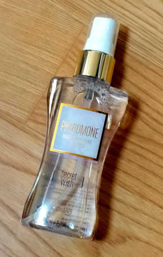 레드컨테이너 페로몬향 퍼퓸 바디미스트 80ml — 4점을 준 리뷰어가 2020년 1월 올린 사용 사진