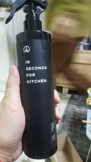 PEACE MOMENT 피스모먼트 인세컨즈포키친 320mL 천연살균소독제 — 5점을 준 리뷰어가 2019년 2월 올린 사용 사진