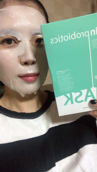 유산균하우스 [프로바이오닉]스킨프로바이오틱스 마스크 10매입 — 5점을 준 리뷰어가 2019년 5월 올린 사용 사진