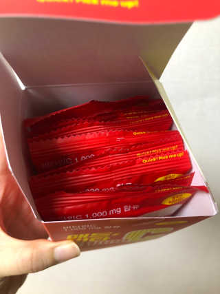 매드비타C 1000 — 5점을 준 리뷰어가 2019년 4월 올린 사용 사진