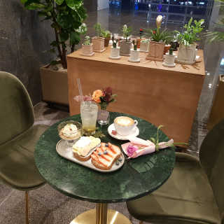 까치화방_판교점 [까지화방_판교]오픈토스트세트+수제청음료+커피+꽃 — 5점을 준 리뷰어가 2018년 12월 올린 사용 사진