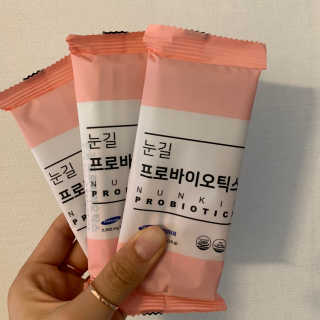 눈길 프로바이오틱스 눈길 콜라겐 프로바이오틱스 — 1.5점을 준 리뷰어가 2019년 11월 올린 사용 사진
