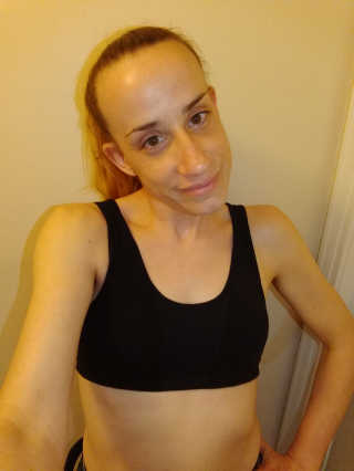 크리비아 Clivia Padded Yoga Sports Bra — 5점을 준 리뷰어가 2018년 6월 올린 사용 사진
