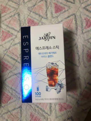 (주)쟈뎅 [쟈뎅] 에스프레소스틱 아이스블렌드 — 4점을 준 리뷰어가 2019년 4월 올린 사용 사진