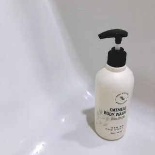 (주)에네스티 내추럴 촉촉  오트밀 바디워시 500ml — 2.5점을 준 리뷰어가 2019년 10월 올린 사용 사진
