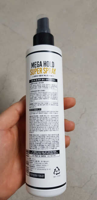 다슈코리아 다슈 포 맨 프리미엄 메가 홀드 슈퍼 스프레이 250ml — 5점을 준 리뷰어가 2019년 2월 올린 사용 사진