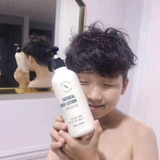 (주)에네스티 내추럴 촉촉  오트밀 바디로션 500ml — 5점을 준 리뷰어가 2019년 9월 올린 사용 사진