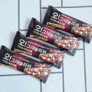 오그래놀라 카카오유산균볼 오그래놀라바 카카오앤유산균볼 — 5점을 준 리뷰어가 2020년 3월 올린 사용 사진