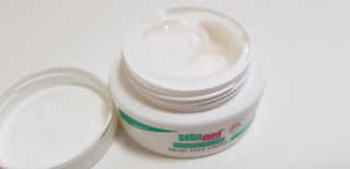 세바메드 우레아 수분폭탄크림 50ml — 4점을 준 리뷰어가 2019년 10월 올린 사용 사진