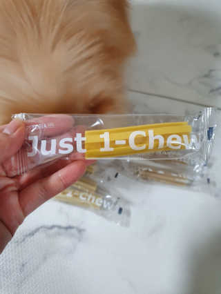 [펫토리아] 한입뚝딱 혼합 덴탈츄 Just 1-Chew — 5점을 준 리뷰어가 2020년 2월 올린 사용 사진