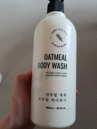 (주)에네스티 내추럴 촉촉  오트밀 바디워시 500ml — 5점을 준 리뷰어가 2019년 12월 올린 사용 사진
