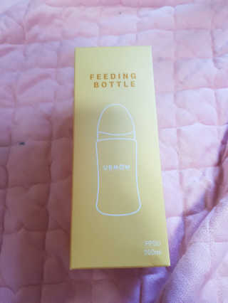 유비맘 PPSU 젖병 노꼭지_260ml_컬러 랜덤 발송 — 5점을 준 리뷰어가 2020년 3월 올린 사용 사진
