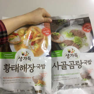 [풀무원] 사골곰탕국밥 황태해장국밥 — 4.5점을 준 리뷰어가 2018년 5월 올린 사용 사진