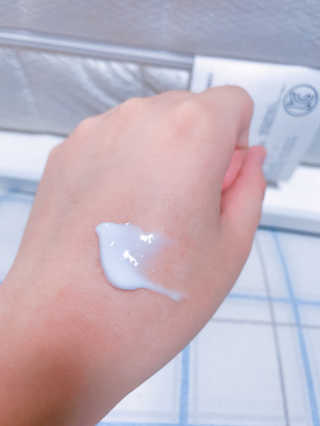 킴앤추 (KIM&CHOO) 아웃오브서울 트루 리바이탈라이징 크림 — 5점을 준 리뷰어가 2017년 3월 올린 사용 사진