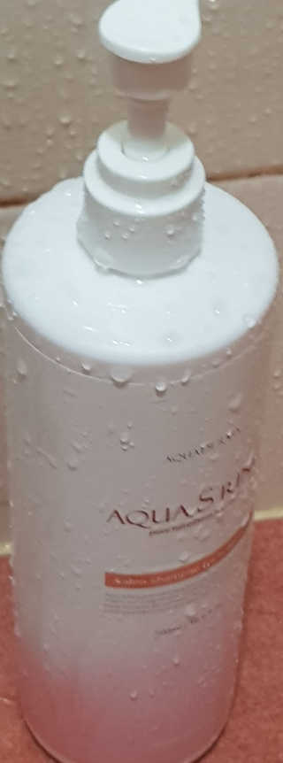 아쿠아큐링 아쿠아S링 퓨어리프레싱 헤어케어 500ml — 5점을 준 리뷰어가 2018년 8월 올린 사용 사진