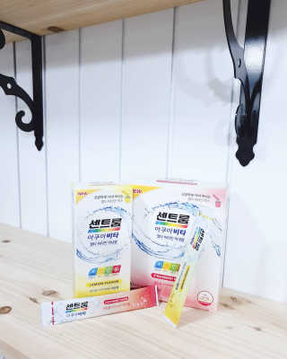 센트룸 아쿠아비타 레몬향, 딸기향 — 5점을 준 리뷰어가 2019년 8월 올린 사용 사진