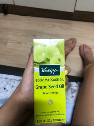 [크나이프] 그레이프씨드 슬리밍 마사지오일 100ml — 5점을 준 리뷰어가 2019년 8월 올린 사용 사진