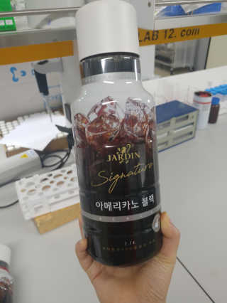 (주)쟈뎅 쟈뎅 시그니처 아메리카노 1.1L — 4점을 준 리뷰어가 2018년 5월 올린 사용 사진