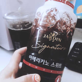 (주)쟈뎅 쟈뎅 시그니처 아메리카노 1.1L — 5점을 준 리뷰어가 2018년 8월 올린 사용 사진