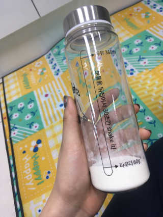 오붐주식회사 오붐 설탕을 뺀 요거트 파우더 라이트 550g+보틀 — 5점을 준 리뷰어가 2017년 12월 올린 사용 사진