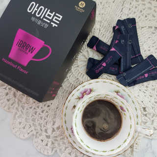 한국맥널티 아이브루 헤이즐넛향 100T — 4.5점을 준 리뷰어가 2019년 11월 올린 사용 사진
