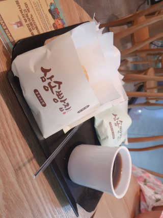 삼송빵집 부천점 [삼송빵집 부천역사점]삼송빵집 특별세트 — 5점을 준 리뷰어가 2019년 8월 올린 사용 사진