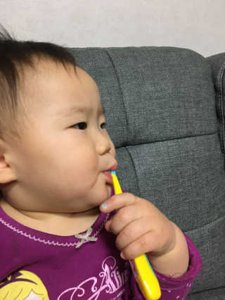 달곰이 어린이 치약+어린이 칫솔 SET — 5점을 준 리뷰어가 2018년 3월 올린 사용 사진