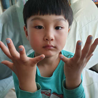 [위드샨] 60초 매니큐어 봄신상 페일파스텔 4종 — 5점을 준 리뷰어가 2020년 4월 올린 사용 사진