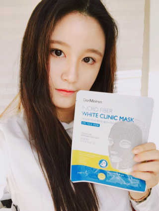 더메이런 마이크로 파이버 화이트 클리닉 마스크 — 3점을 준 리뷰어가 2017년 2월 올린 사용 사진