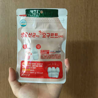 마띠유 생유산균 먹고 또 요구르트도 먹고 30알X2 + 10알X1 — 5점을 준 리뷰어가 2018년 7월 올린 사용 사진