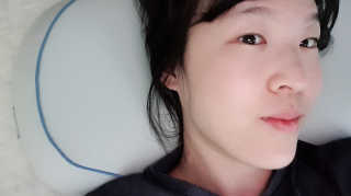아임슬리핑 프리넥 참편한 메모리폼 경추베개 — 5점을 준 리뷰어가 2020년 2월 올린 사용 사진