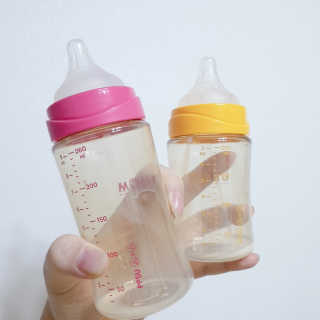 유비맘 PPSU 젖병 노꼭지_200ml_컬러 랜덤 발송 — 5점을 준 리뷰어가 2020년 3월 올린 사용 사진