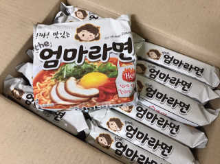 라면 그대로가 제일 맛있는 더엄마라면 — 4점을 준 리뷰어가 2019년 6월 올린 사용 사진