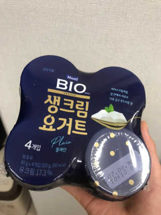 [매일 바이오] 생크림요거트 플레인 12개 + 유자 12개 — 4점을 준 리뷰어가 2019년 6월 올린 사용 사진