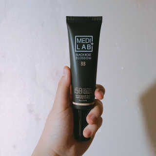 데이셀코스메틱 메디 랩 블랙로즈 블로썸 비비 50g — 3.67점을 준 리뷰어가 2017년 6월 올린 사용 사진