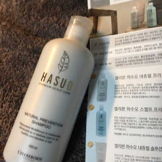 셀리본 하수오 내츄럴 프리벤션 탈모관리 샴푸 300ml — 5점을 준 리뷰어가 2019년 11월 올린 사용 사진