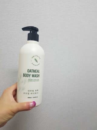 (주)에네스티 내추럴 촉촉  오트밀 바디워시 500ml — 5점을 준 리뷰어가 2019년 8월 올린 사용 사진