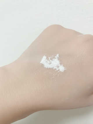 SKIN FOOD PEACH COTTON MULTI FINISH POWDER 5g — 3.67점을 준 리뷰어가 2018년 5월 올린 사용 사진
