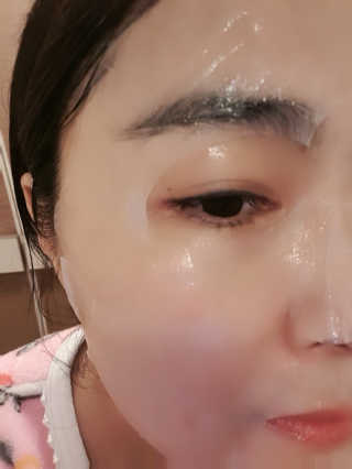 쥬시줄리 체리블라썸 젤리겔 마스크 — 5점을 준 리뷰어가 2020년 3월 올린 사용 사진