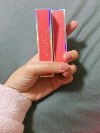 [블랙루즈] 에어 핏 벨벳틴트 시즌1 7종 중 택1+랜덤1 — 4.67점을 준 리뷰어가 2018년 11월 올린 사용 사진