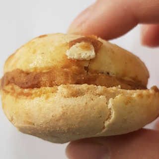 M카롱 반할만큼 달콤한 수제마카롱 — 3.17점을 준 리뷰어가 2018년 5월 올린 사용 사진