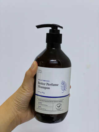 달리프 베러 퍼퓸 샴푸 1000ml 레이니데이 or 일랑로즈 — 3점을 준 리뷰어가 2020년 2월 올린 사용 사진