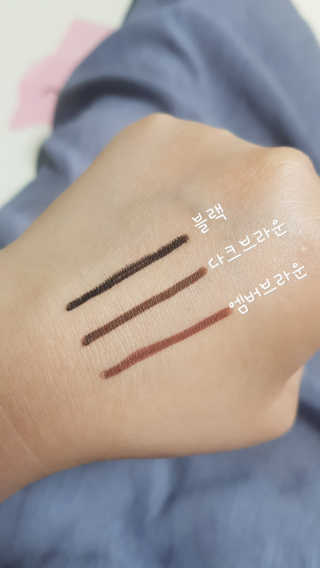 우드버리 1.5mm 스키니 젤 아이라이너 — 5점을 준 리뷰어가 2019년 5월 올린 사용 사진