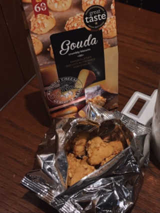 [뷔테만] 네덜란드 치즈 비스켓 4종 세트 — 3점을 준 리뷰어가 2019년 7월 올린 사용 사진