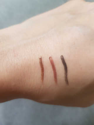 우드버리 1.5mm 스키니 젤 아이라이너 — 5점을 준 리뷰어가 2019년 5월 올린 사용 사진