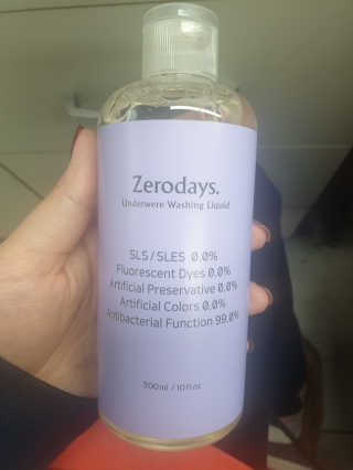 제로데이즈 천연 주방전용세제 + 여성속옷세제 — 4점을 준 리뷰어가 2020년 1월 올린 사용 사진