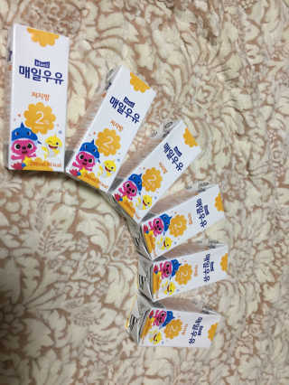 매일우유 멸균 매일우유 저지방 2프로 멸균 핑크퐁 에디션 6입 — 4.67점을 준 리뷰어가 2018년 1월 올린 사용 사진